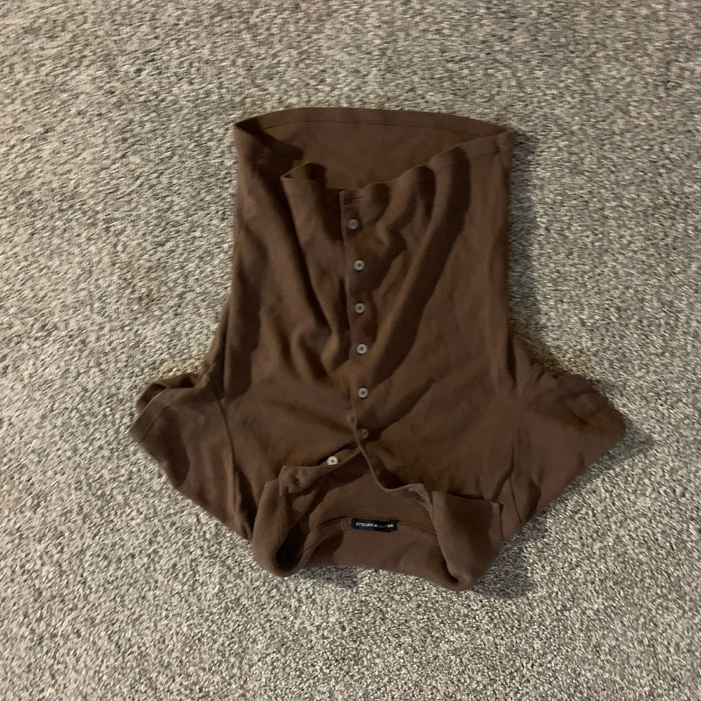 Brandy Melville button up collared crop top
